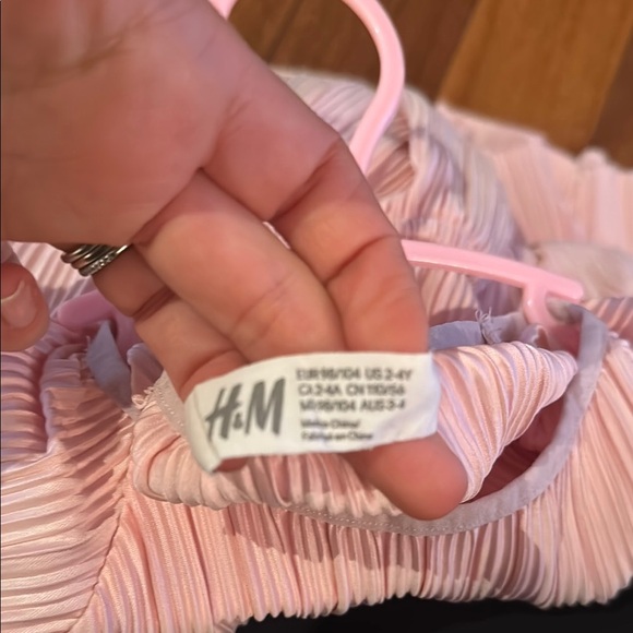 H&M Pink One Piece Blouse with Flutter Sleeves and Gathered Waist - Picture 5 of 7